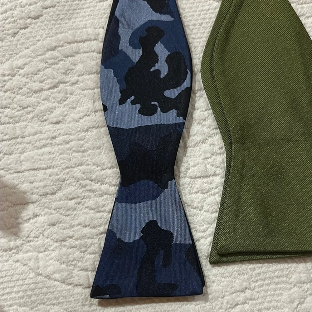Assorted Men's Silk Ties Collection. 5 ties.